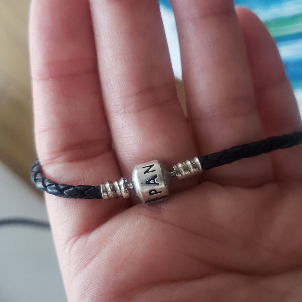 Pandora bracelet, black, leather